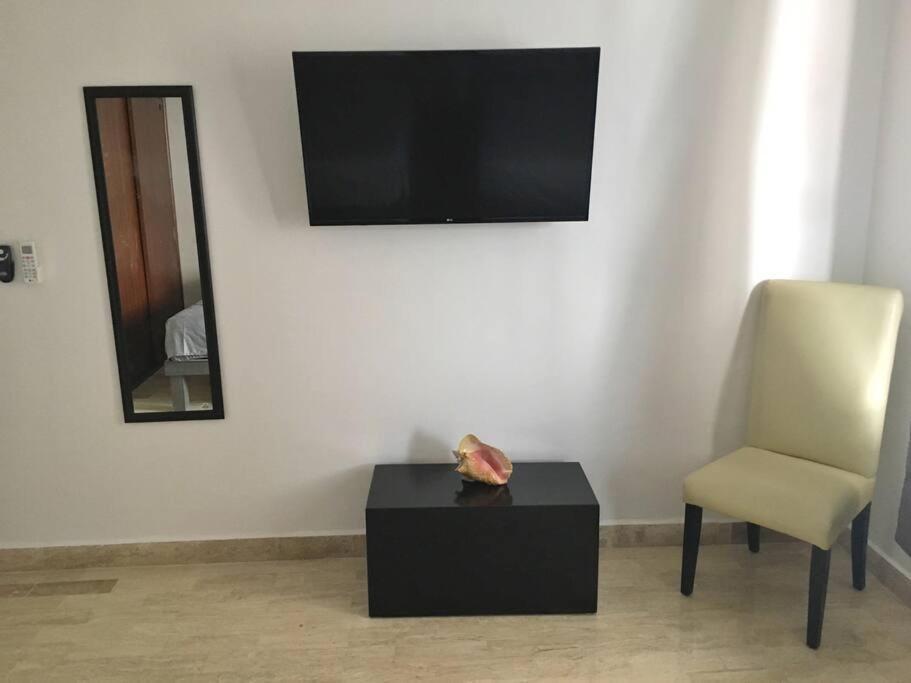 Rooftop Penthouse 3 Bedrooms, Sleeps 8! Κανκούν Εξωτερικό φωτογραφία